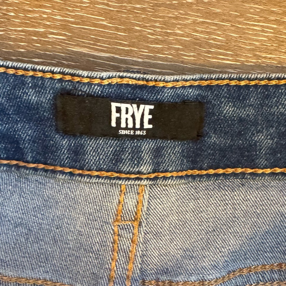 Classic 5 Pocket Denim FRYE Jean, Sz 10 / 30, Like New! - Picture 10 of 12